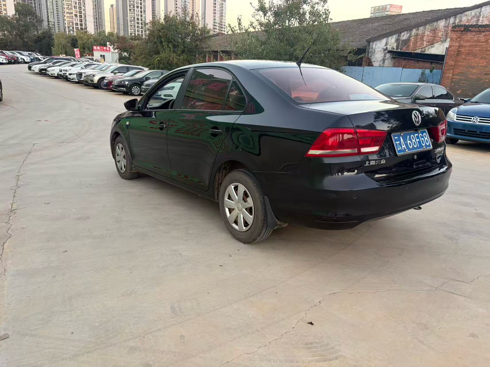Volkswagen Santana 2015 car image #5