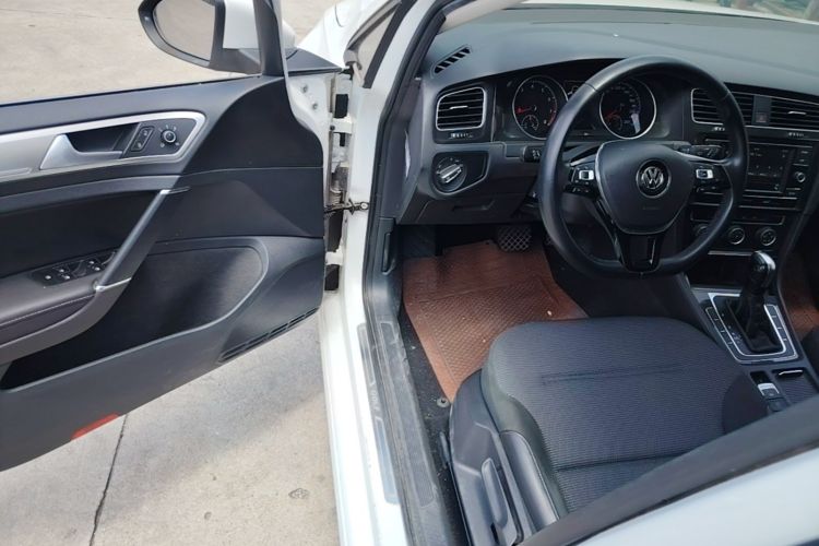 Volkswagen Golf 2018 #16 Volkswagen Golf 2018 car image #16