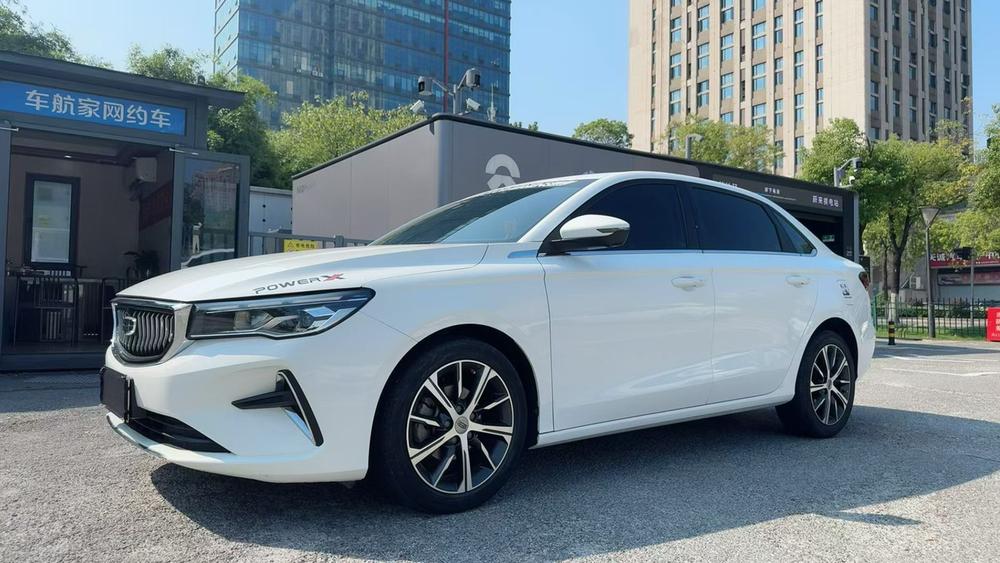 GEELY Emgrand 2022 GEELY Emgrand 2022 immagine di auto