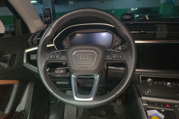 Audi Q3 2021 #11 Audi Q3 2021 car image #11