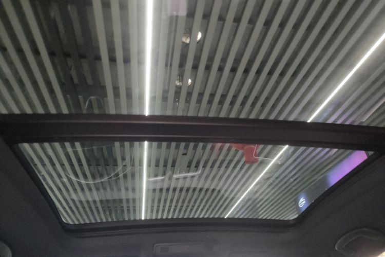 Volkswagen T-Roc 2023 car image #20