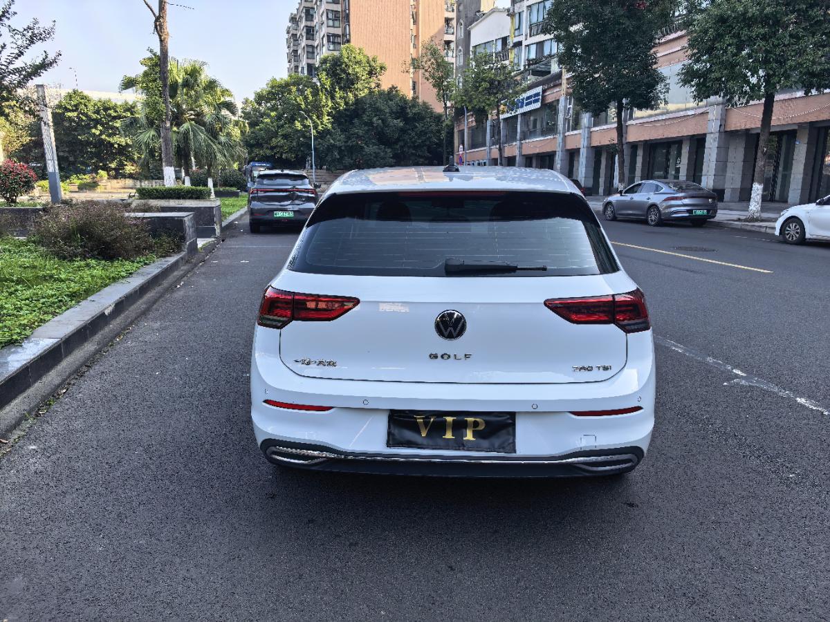 Volkswagen Golf 2023 immagine di auto #4