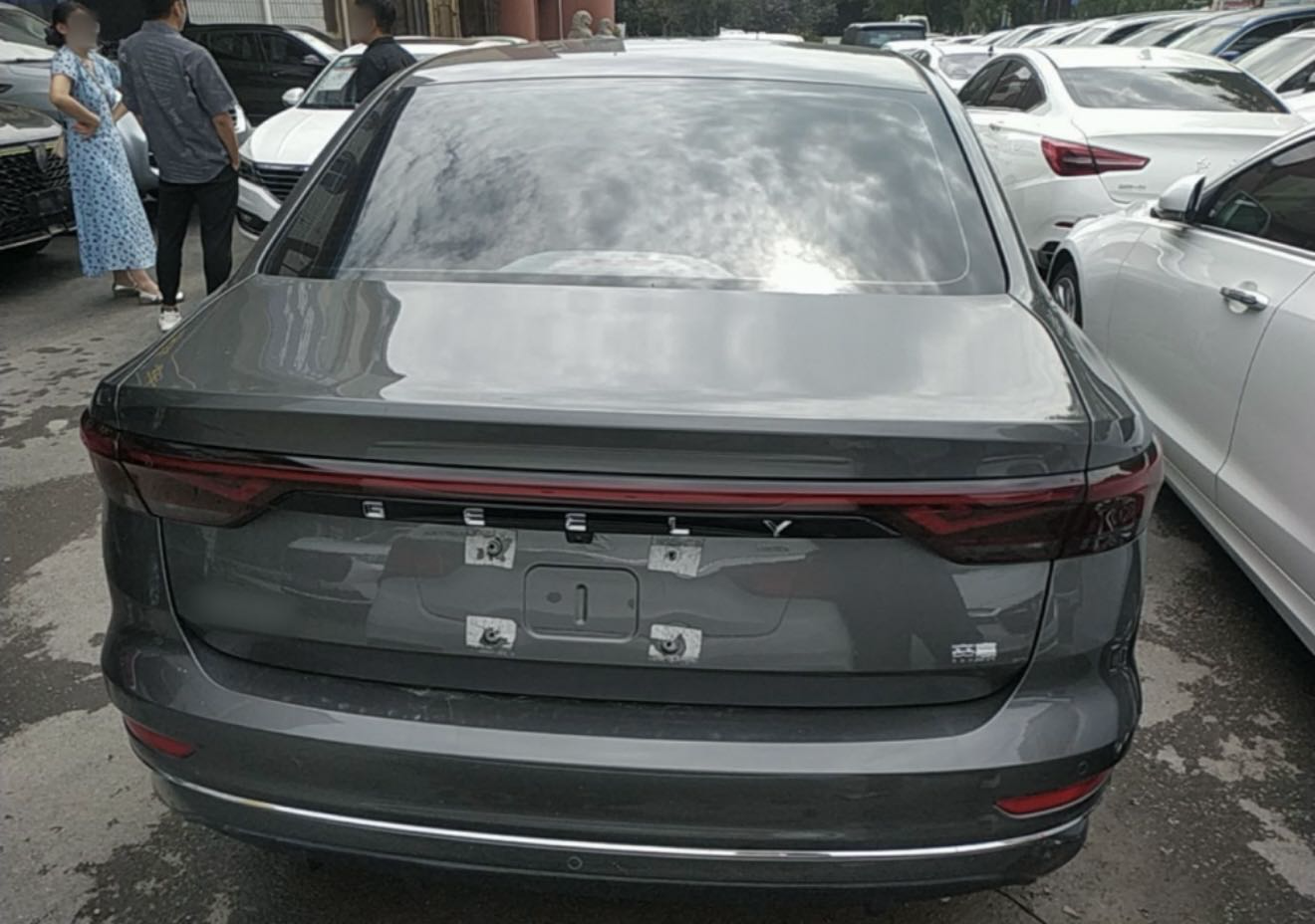 GEELY Emgrand 2023 car image #2