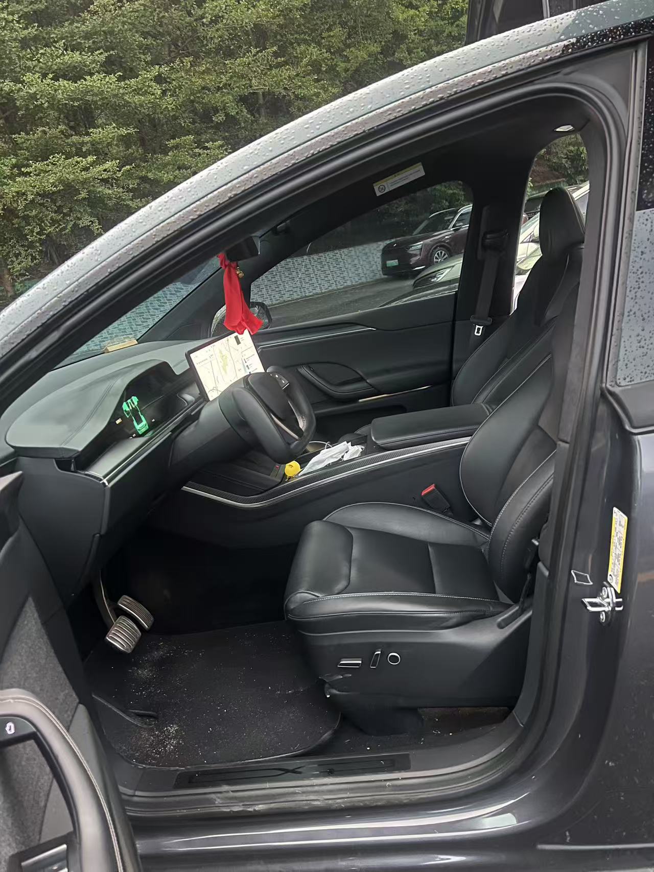 Tesla Model X 2023 car image #4