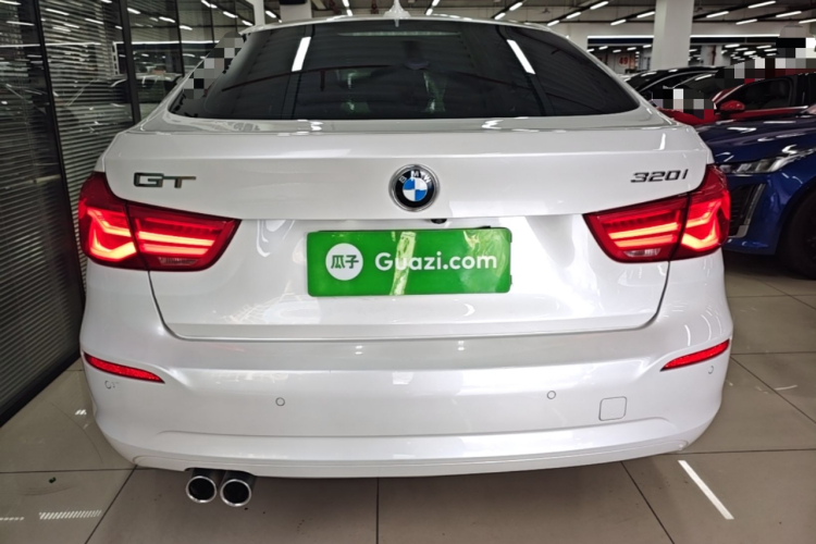 BMW 3 Series GT 2018 car image #6