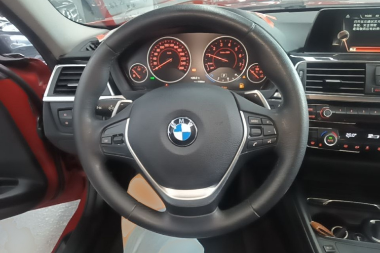 BMW 3 Series 2017 car image #15