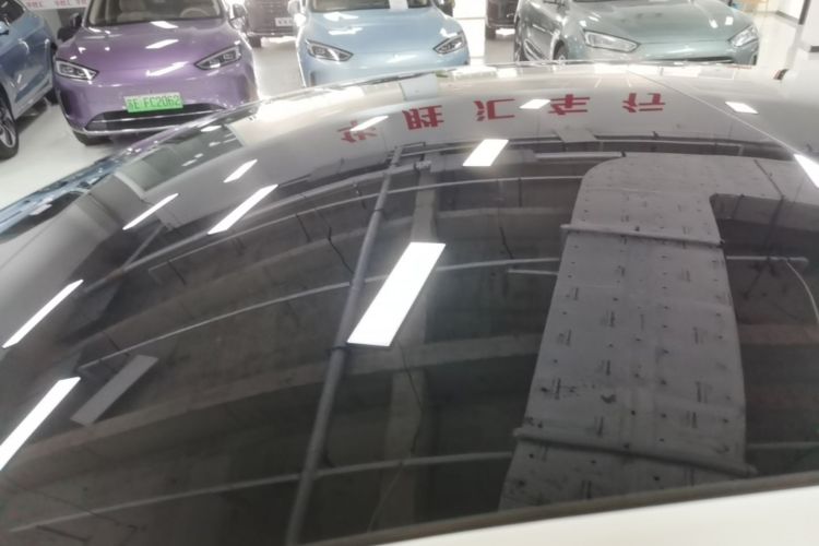 Tesla Model 3 2026 car image #25