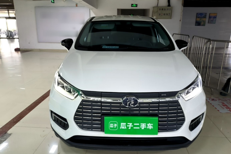 BYD Yuan New Energy 2019 #3 BYD Yuan New Energy 2019 car image #3