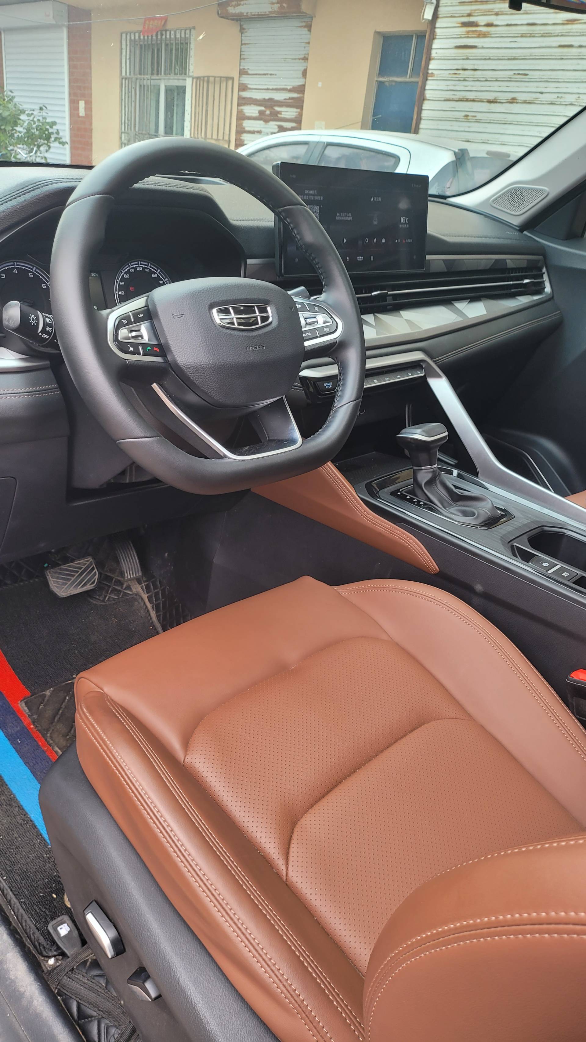 GEELY Vision X6 2024 car image #6