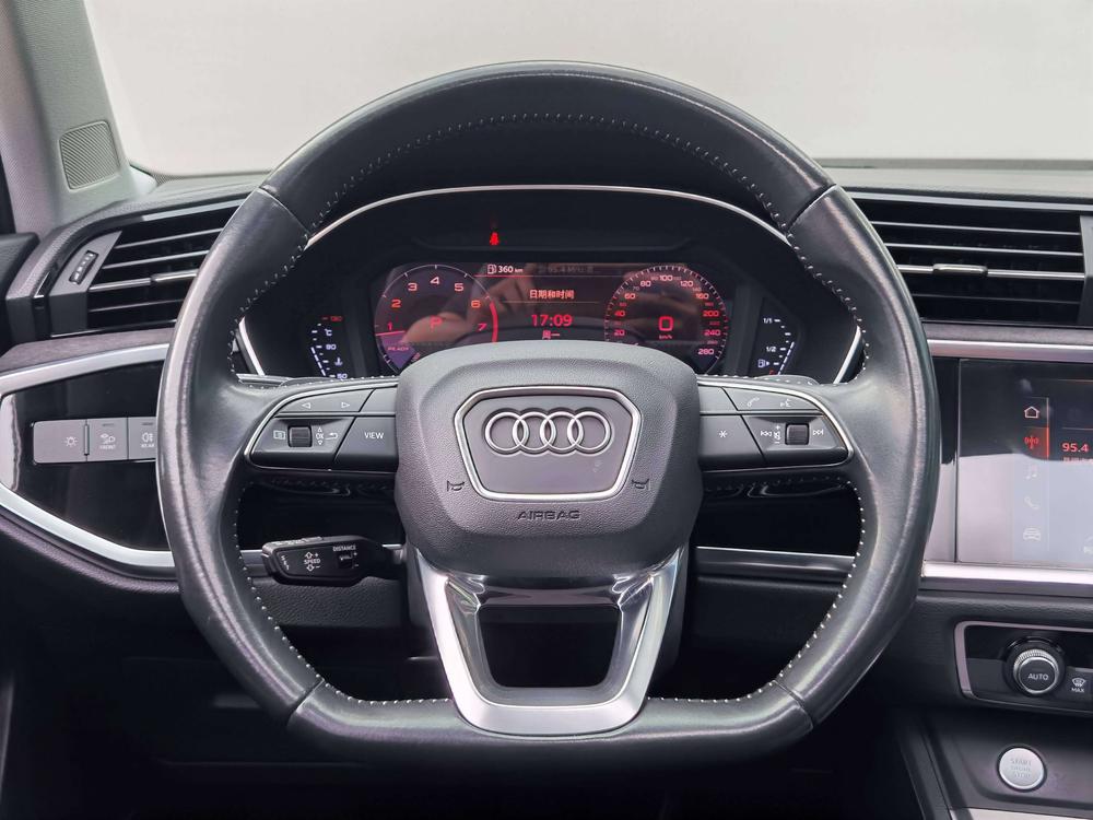 Audi Q3 2019 #23 Audi Q3 2019 car image #23