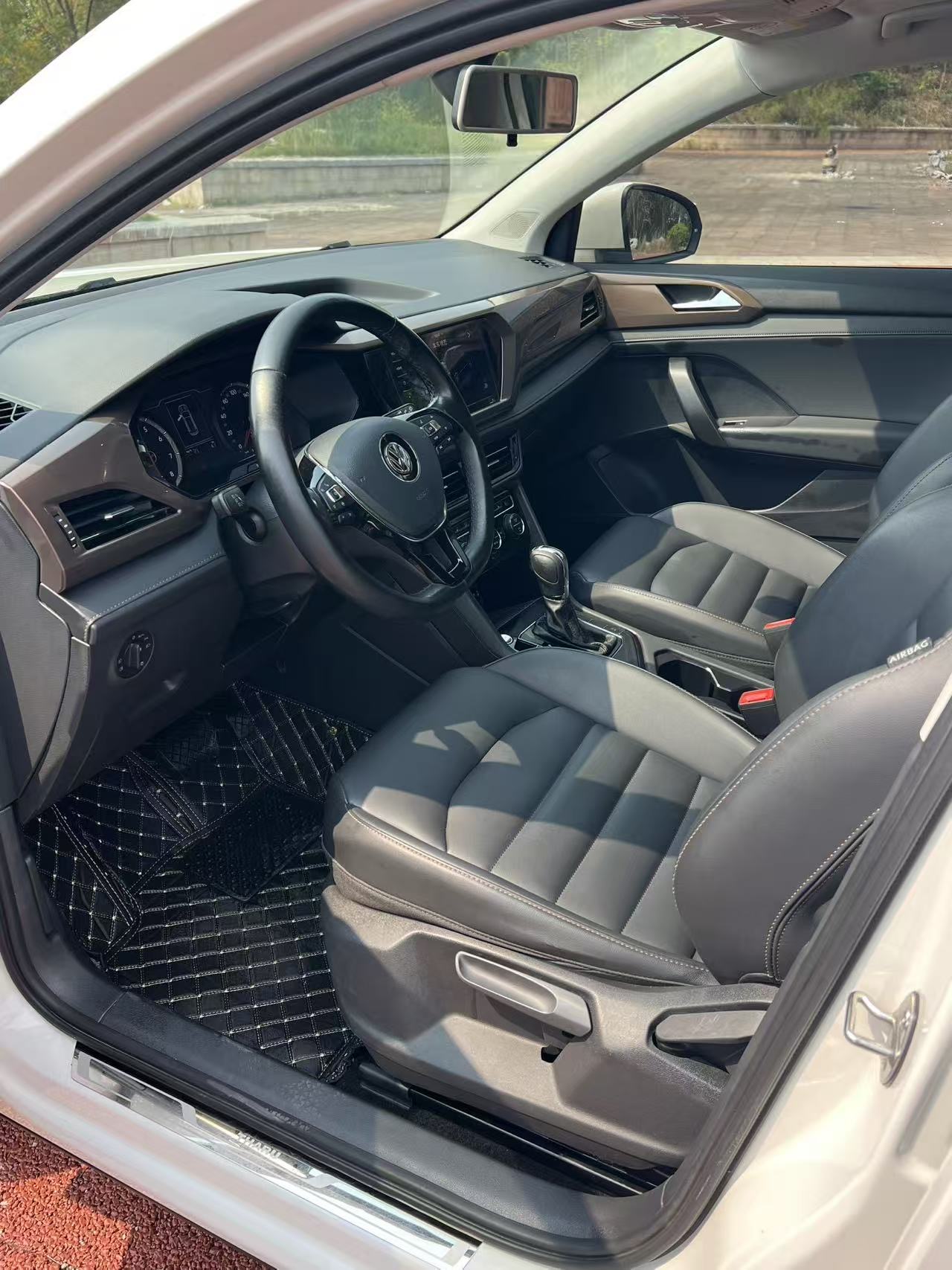 Volkswagen Tharu 2020 #7 Volkswagen Tharu 2020 immagine di auto #7