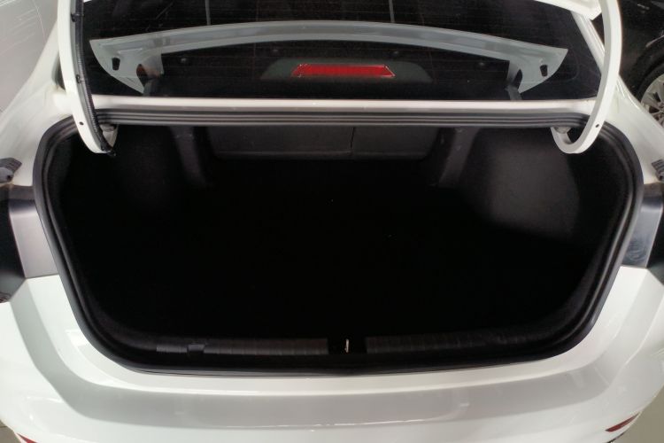 GEELY Emgrand 2024 car image #19