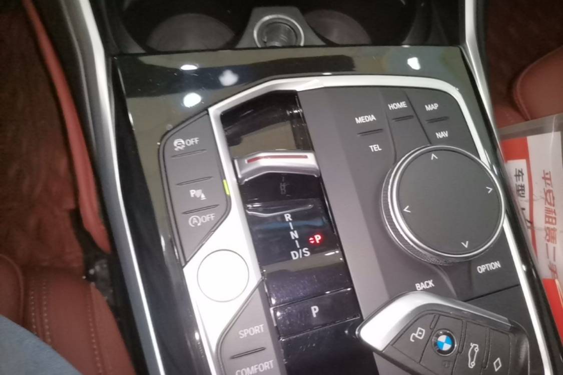 BMW 3 Series 2024 car image #15
