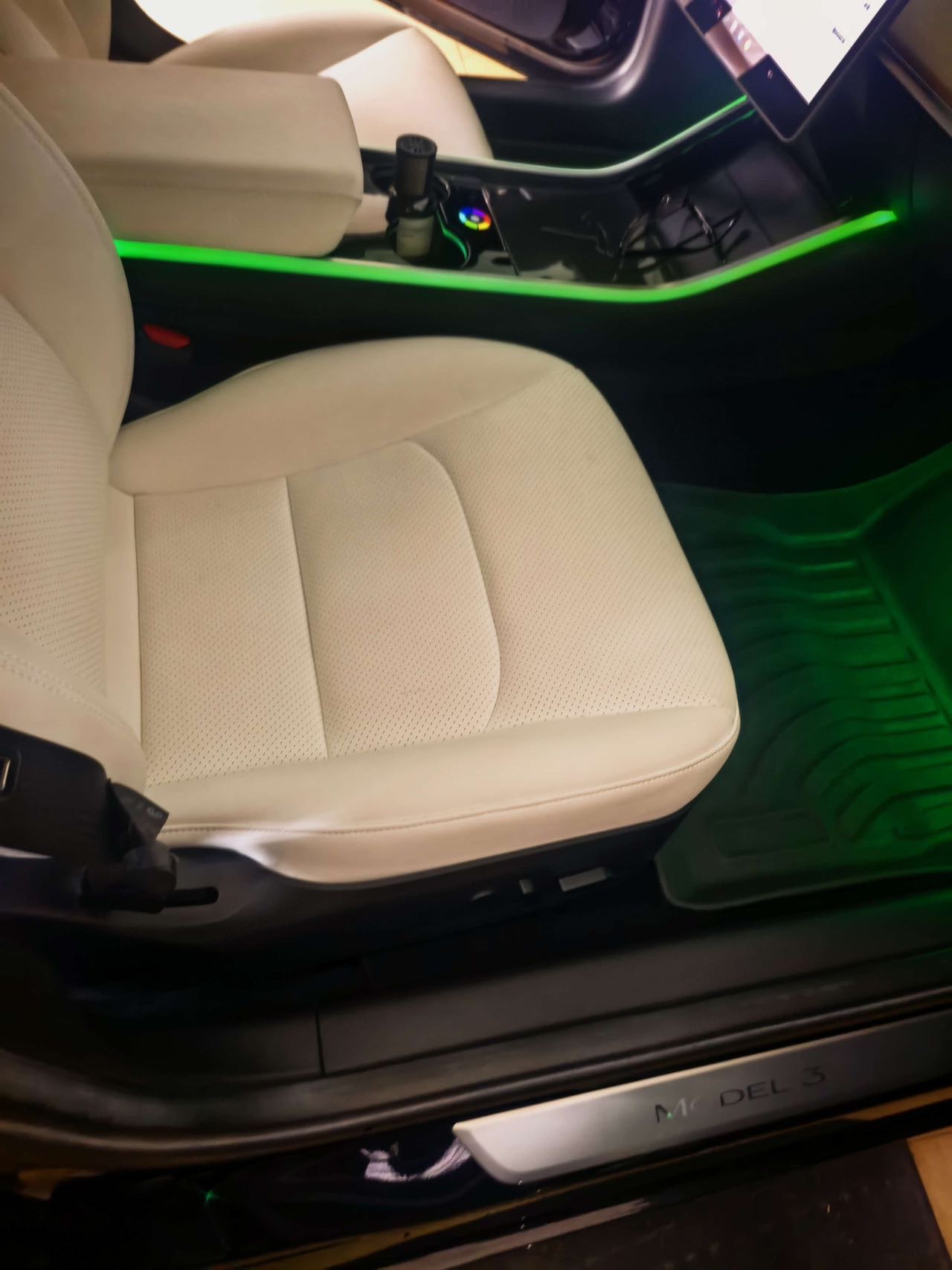 Tesla Model 3 2020 #4 Tesla Model 3 2020 car image #4