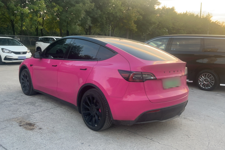 Tesla Model Y 2022 #6 Tesla Model Y 2022 immagine di auto #6