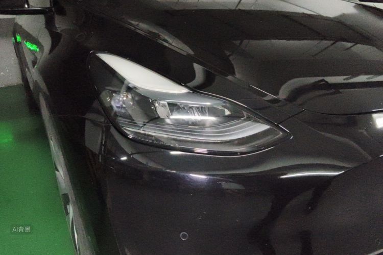 Tesla Model Y 2022 car image #8