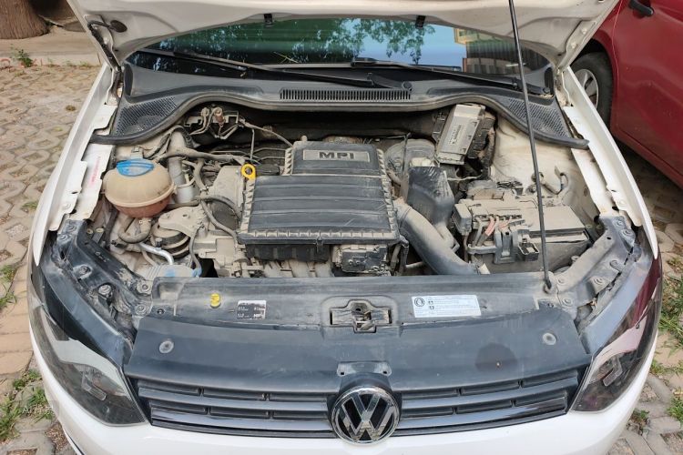 Volkswagen Polo 2016 #22 Volkswagen Polo 2016 car image #22