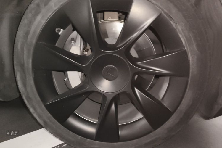 Tesla Model Y 2023 #9 Tesla Model Y 2023 car image #9