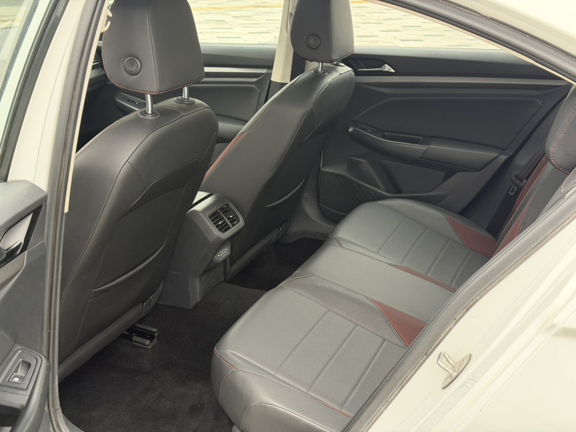 Volkswagen Bora 2019 immagine di auto #6