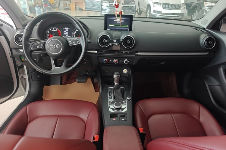 Audi A3 2020 immagine di auto #10