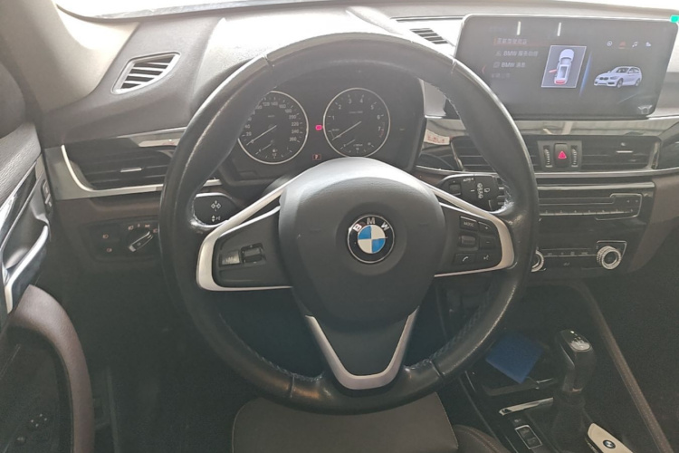 BMW X1 2018 #12 BMW X1 2018 car image #12