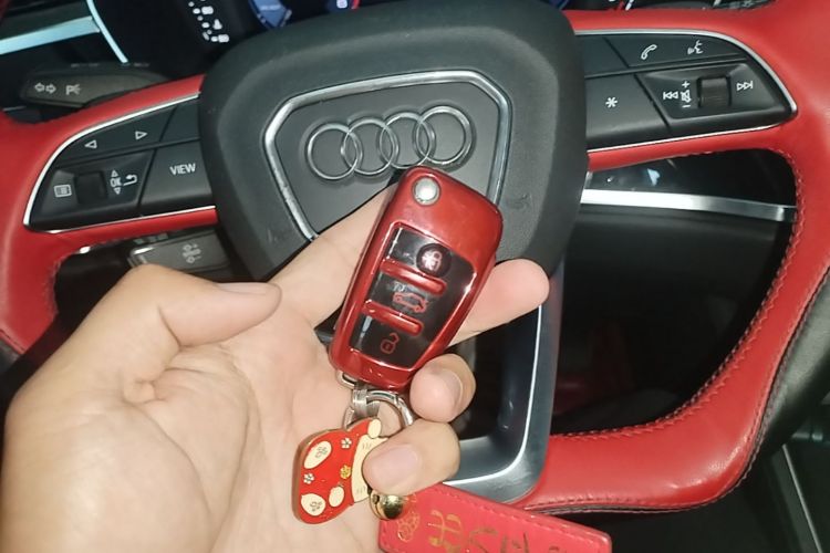 Audi Q3 2021 #9 Audi Q3 2021 car image #9