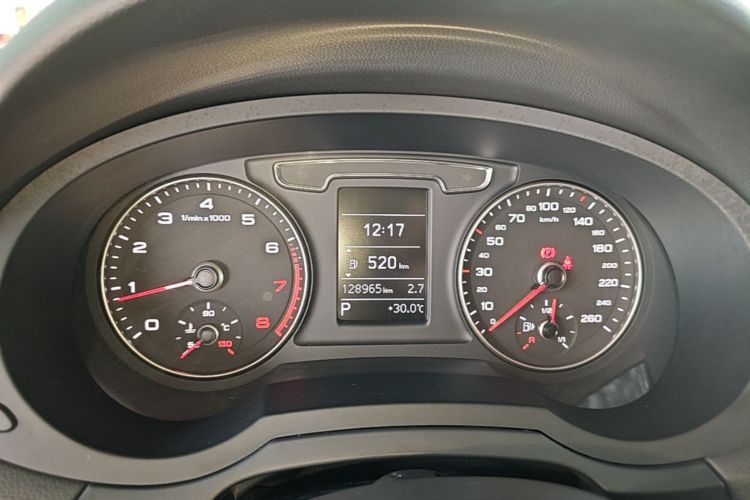 Audi Q3 2018 #12 Audi Q3 2018 car image #12