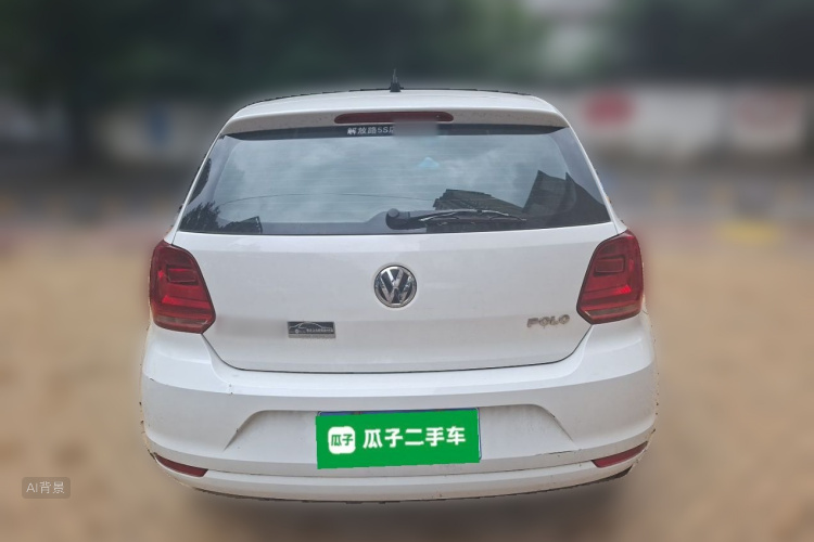 Volkswagen Polo 2015 car image #6