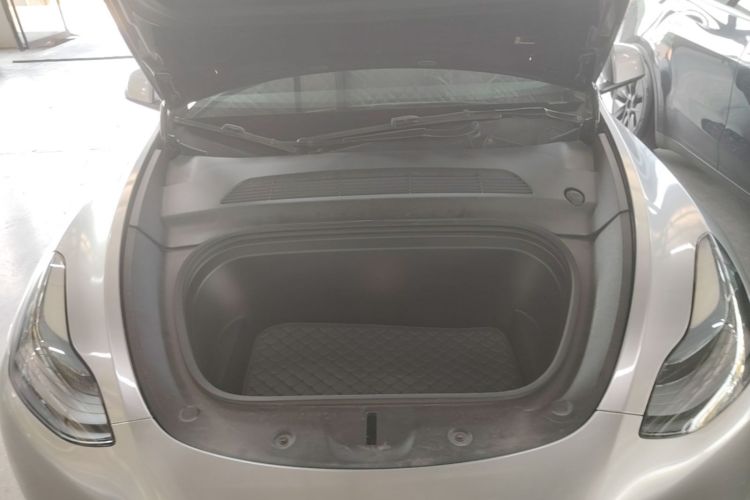 Tesla Model Y 2022 #20 Tesla Model Y 2022 car image #20