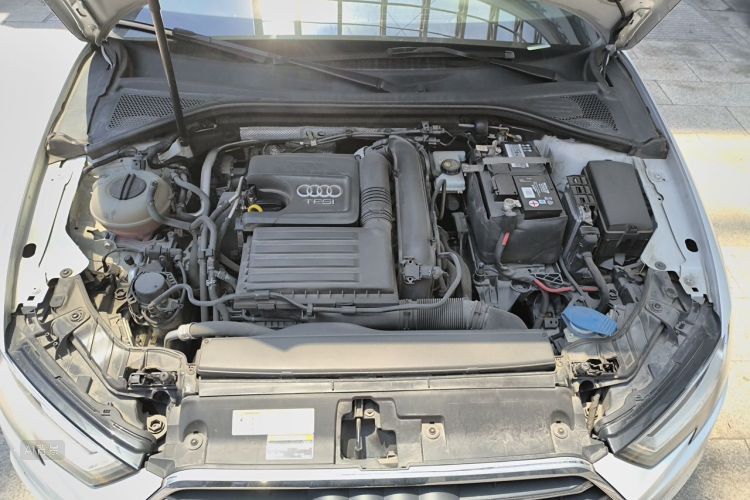 Audi A3 2019 car image #22