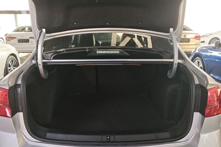 Volkswagen Bora 2018 #19 Volkswagen Bora 2018 صورة سيارة #19