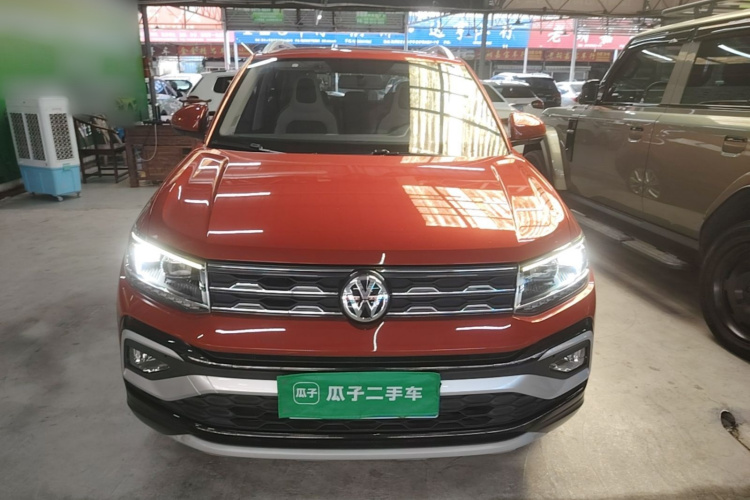 Volkswagen T-Cross 2020 car image #3