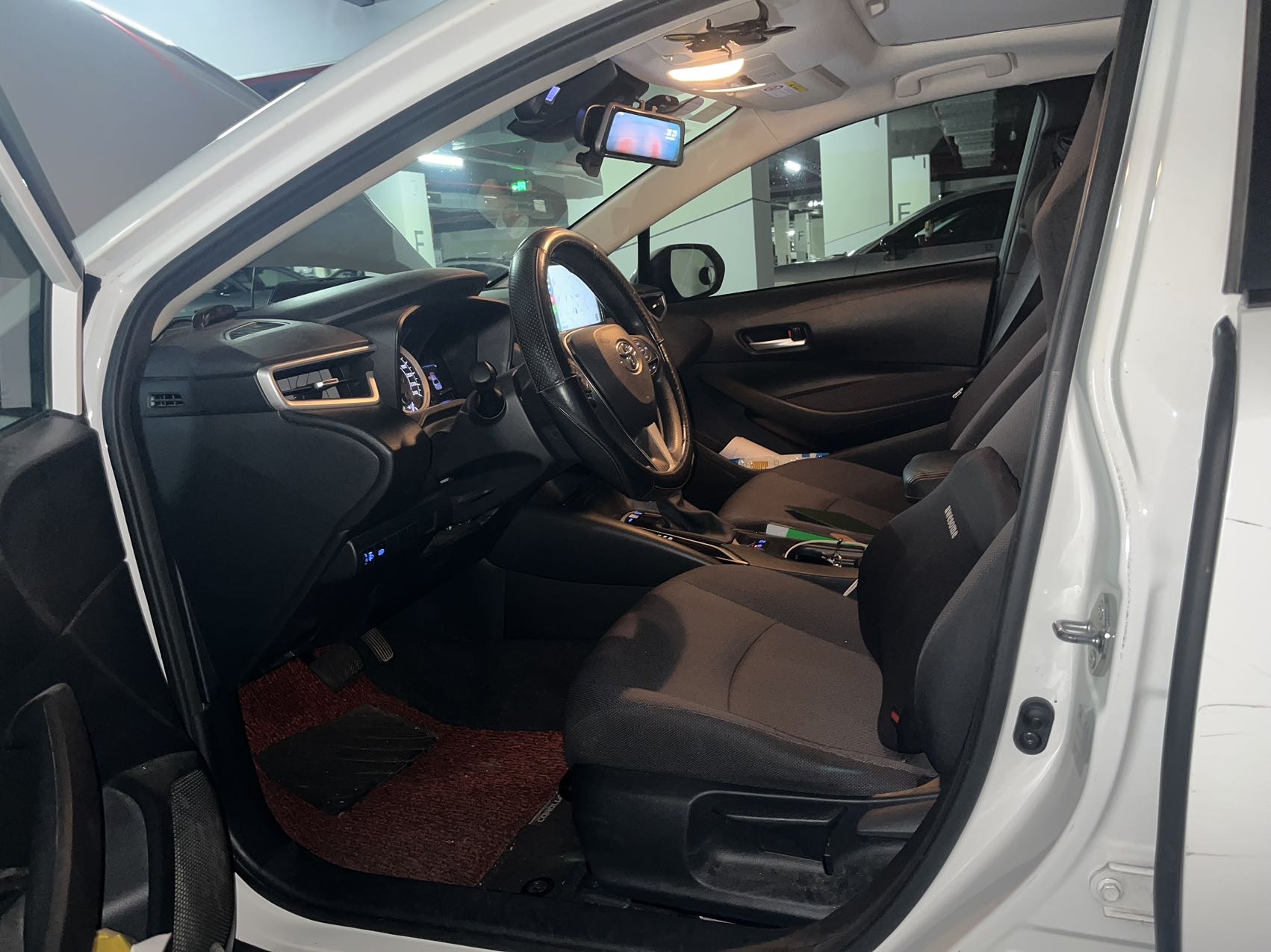 Toyota Corolla 2019 car image #9