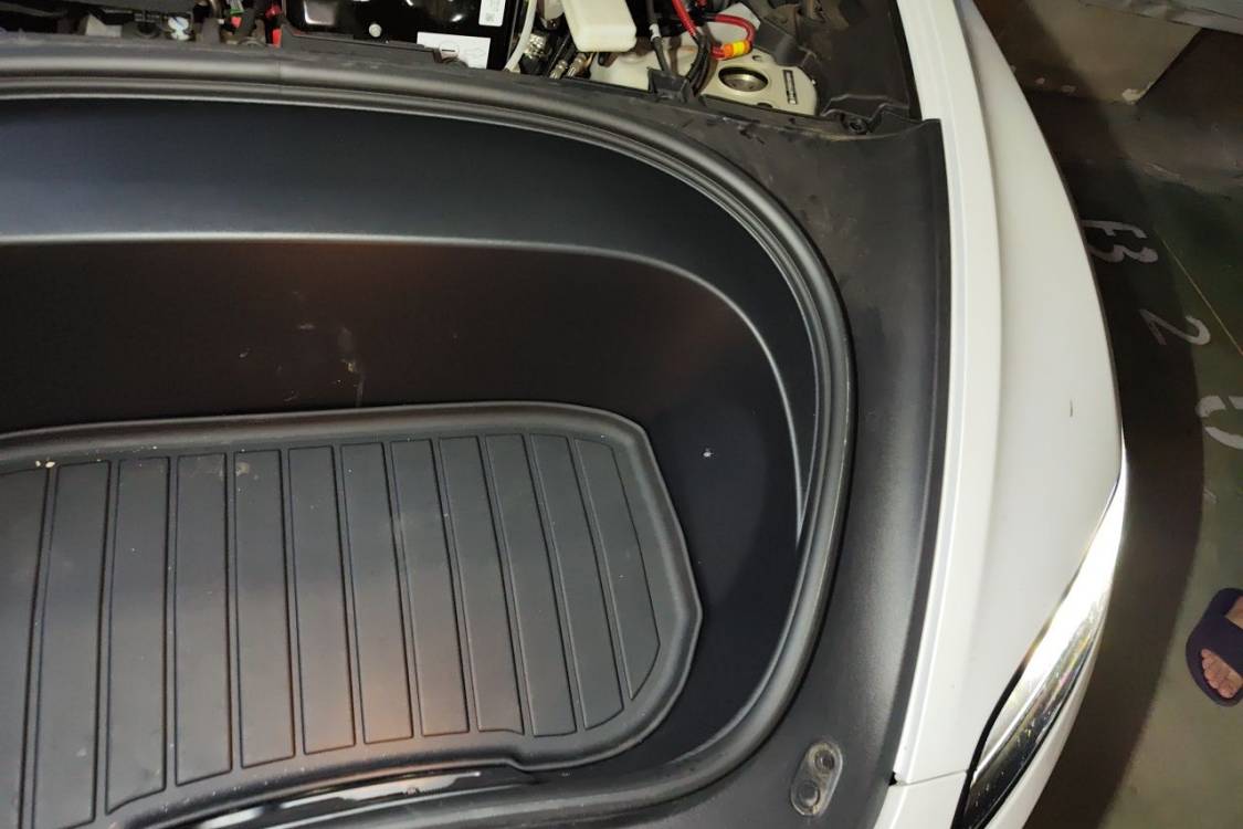 Tesla Model 3 2025 immagine di auto #12