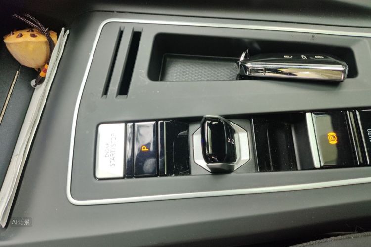 Volkswagen Golf 2021 car image #16