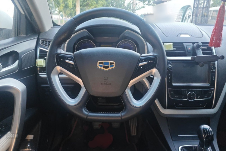 GEELY Emgrand 2015 #12 GEELY Emgrand 2015 car image #12