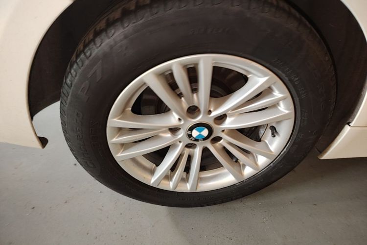 BMW 3 Series 2014 #10 BMW 3 Series 2014 car image #10