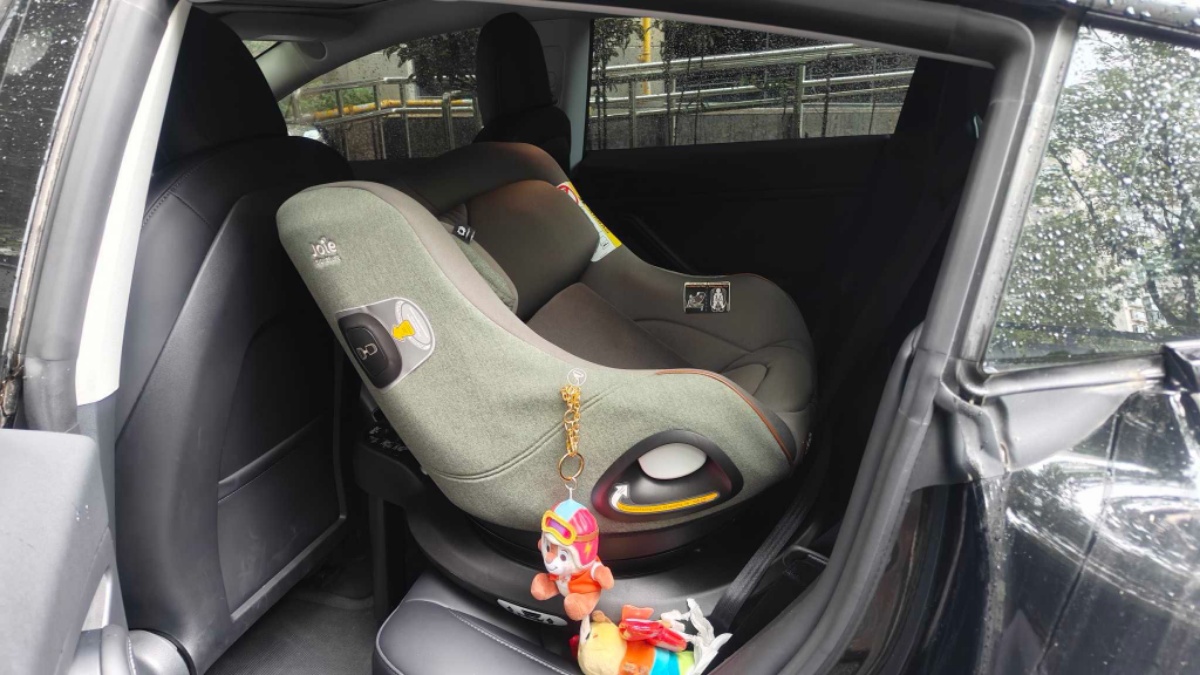 Tesla Model 3 2022 car image #5