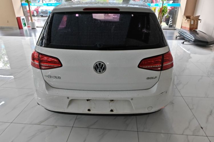 Volkswagen Golf 2016 car image #6