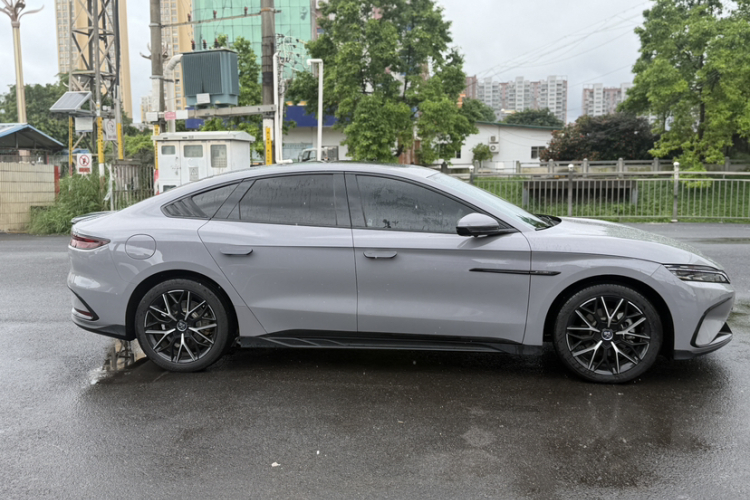 BYD Han 2024 car image #4