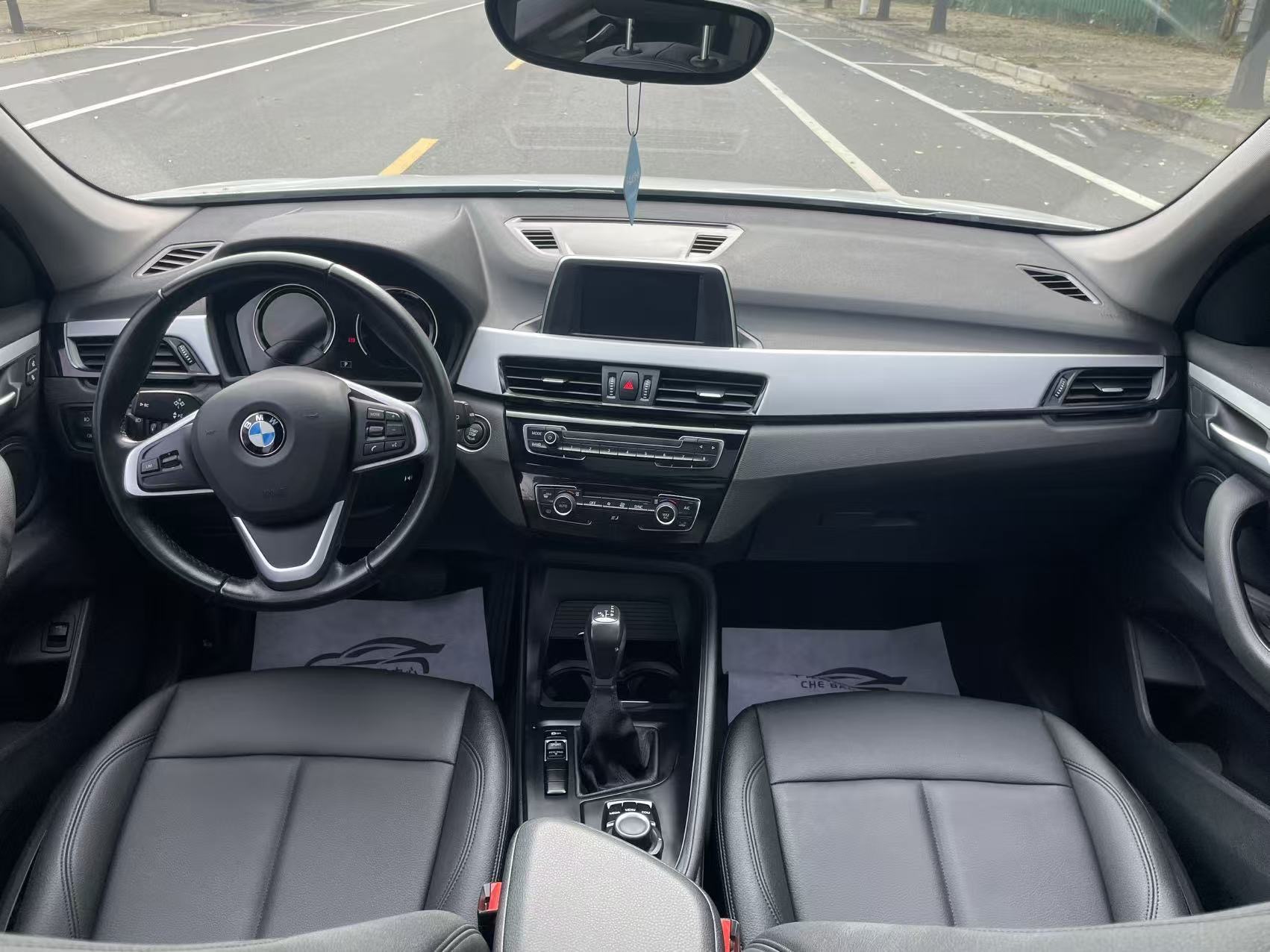 BMW X1 2019 #6 BMW X1 2019 صورة سيارة #6