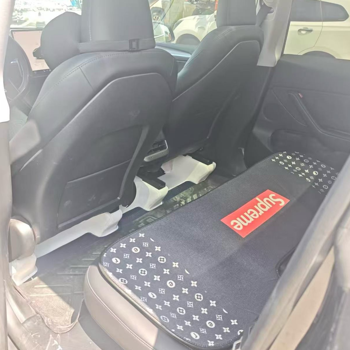 Tesla Model Y 2024 car image #5