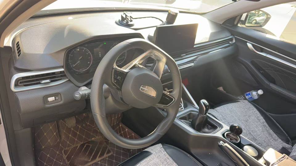 GEELY Emgrand 2025 #2 GEELY Emgrand 2025 imagen de coche #2