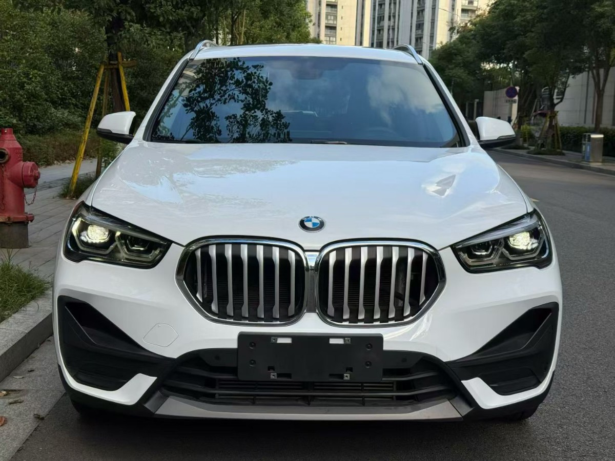 BMW X1 2022 #2 BMW X1 2022 car image #2