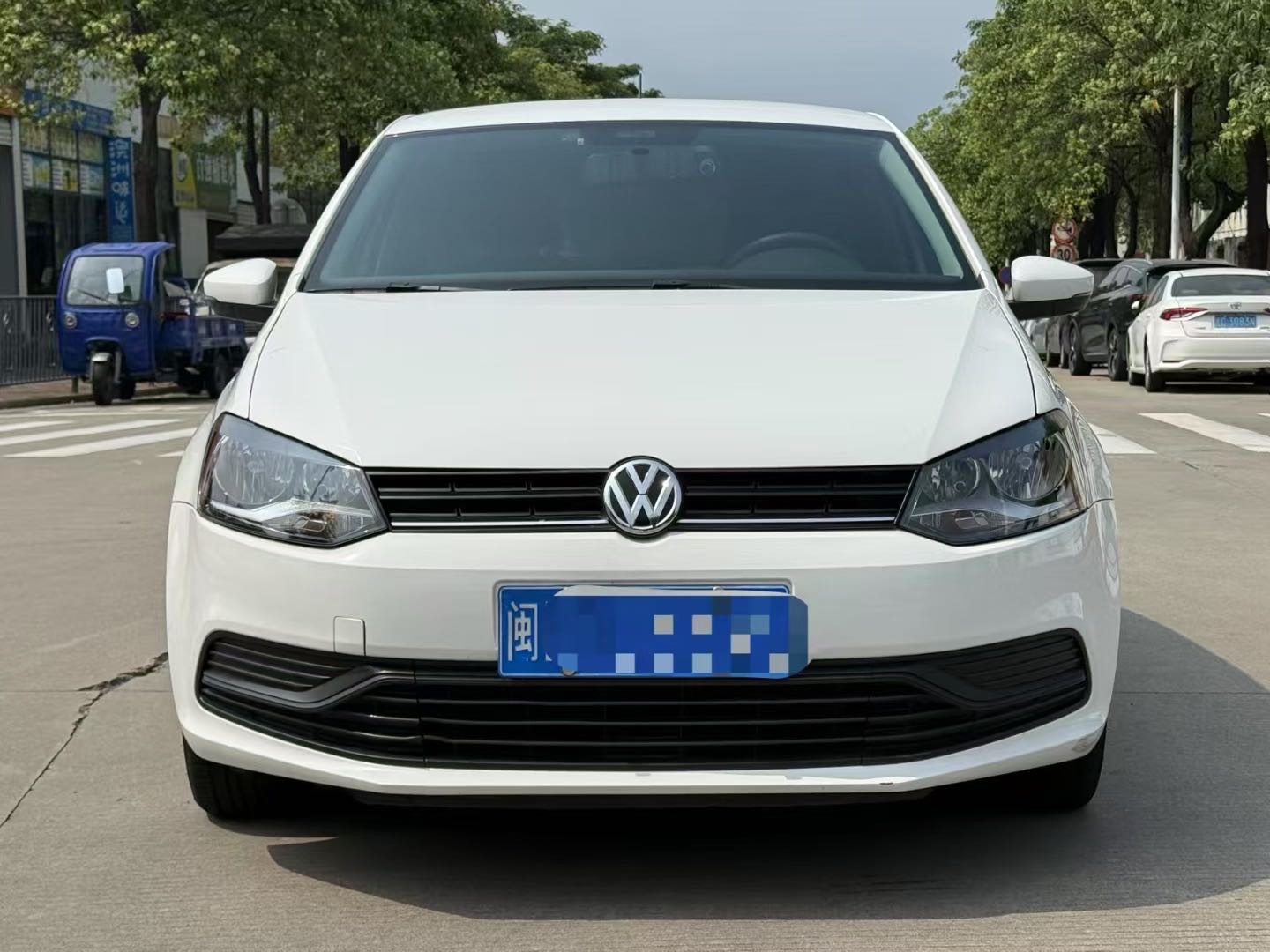 Volkswagen Polo 2017 car image #2