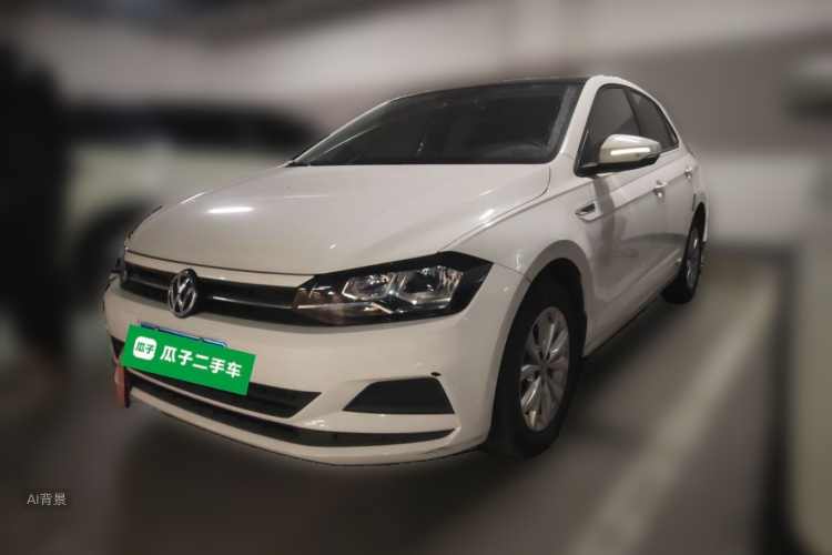 Volkswagen Polo 2019 car image #2