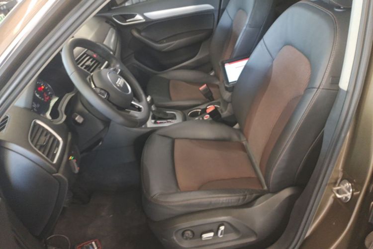 Audi Q3 2019 imagem de carro #15