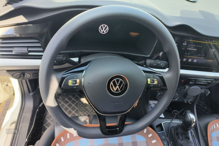 Volkswagen Lavida 2022 car image #12