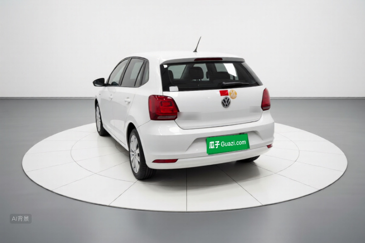 Volkswagen Polo 2015 car image #5