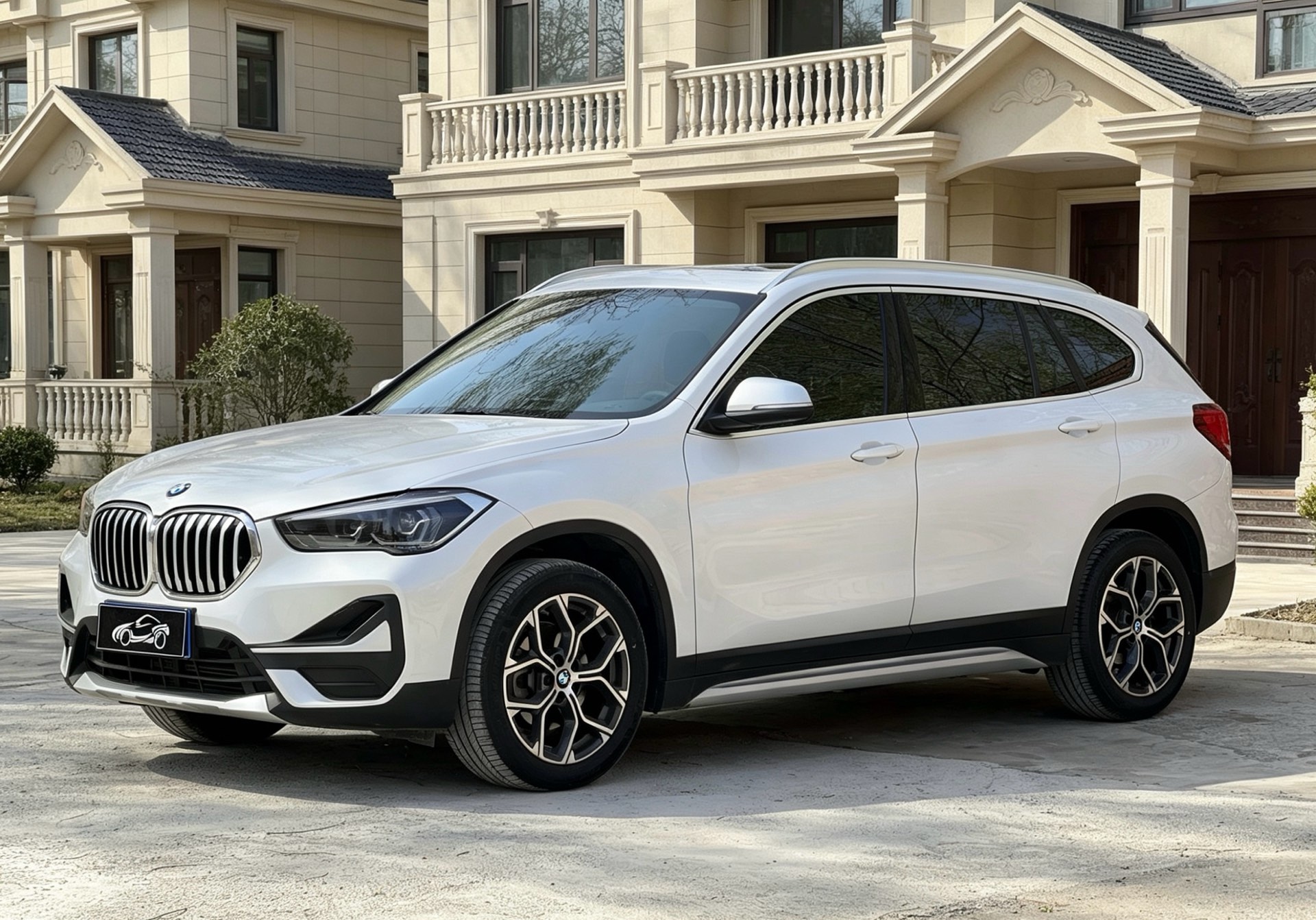BMW X1 2022 BMW X1 2022 car image